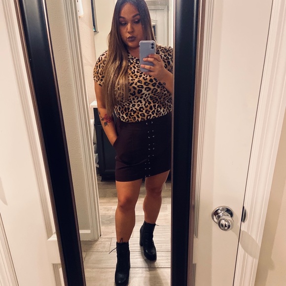 EXPRESS SKIRT /  FOREST GREEN SIZE 12 / BRAND NEW WITH TAG - Picture 5 of 5